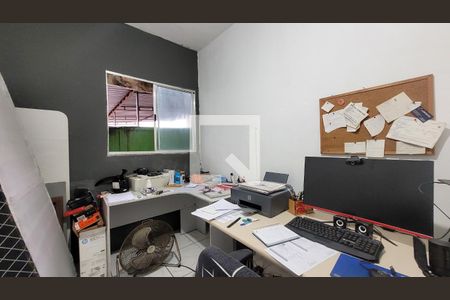 Quarto 2 de casa para alugar com 2 quartos, 65m² em Cavalcanti, Rio de Janeiro