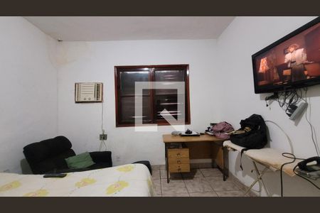 Quarto 1 de casa para alugar com 2 quartos, 65m² em Cavalcanti, Rio de Janeiro