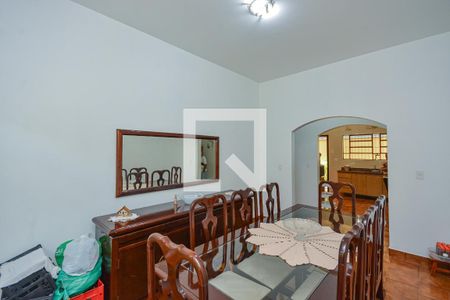 Casa à venda com 3 quartos, 240m² em Jardim Ubirajara, São Paulo