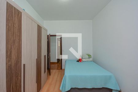 Casa à venda com 3 quartos, 240m² em Jardim Ubirajara, São Paulo