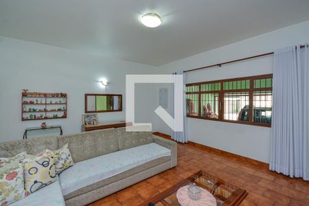 Casa à venda com 3 quartos, 240m² em Jardim Ubirajara, São Paulo