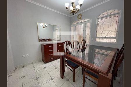 Sala de casa para alugar com 3 quartos, 200m² em Conjunto Residencial Butanta, São Paulo