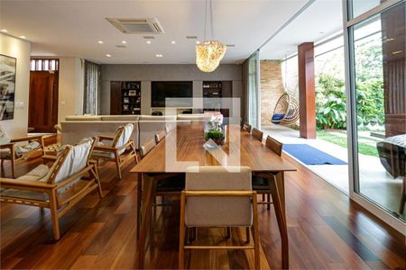 Casa à venda com 4 quartos, 474m² em Jardim Cordeiro, São Paulo