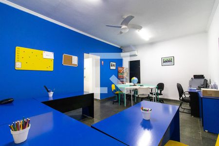 Casa para alugar com 5 quartos, 200m² em Jardim Guanabara, Campinas