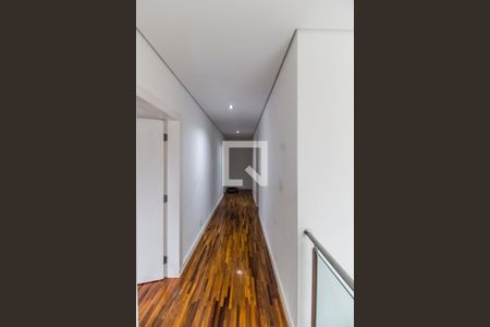 Corredor de casa de condomínio à venda com 4 quartos, 320m² em Parque Sinai, Santana de Parnaíba