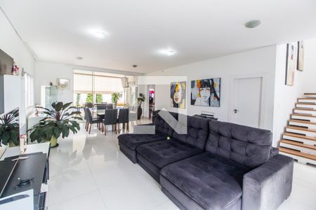 Sala de casa de condomínio à venda com 4 quartos, 320m² em Parque Sinai, Santana de Parnaíba