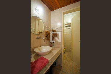 Lavabo de casa à venda com 5 quartos, 250m² em Pinheiros, São Paulo