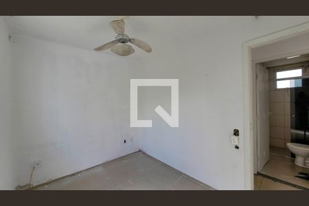 Apartamento para alugar com 2 quartos, 38m² em Jardim das Oliveiras, Itaquaquecetuba