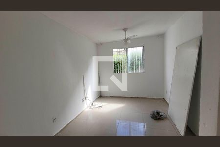 Apartamento para alugar com 2 quartos, 38m² em Jardim das Oliveiras, Itaquaquecetuba