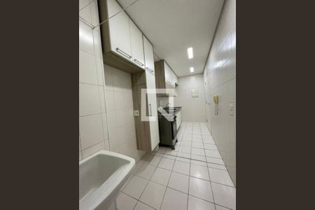 Apartamento para alugar com 2 quartos, 55m² em Jardim Tupanci, Barueri