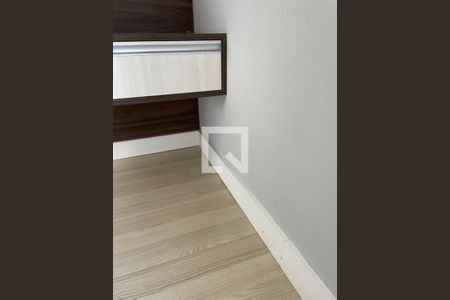 Apartamento para alugar com 2 quartos, 55m² em Jardim Tupanci, Barueri