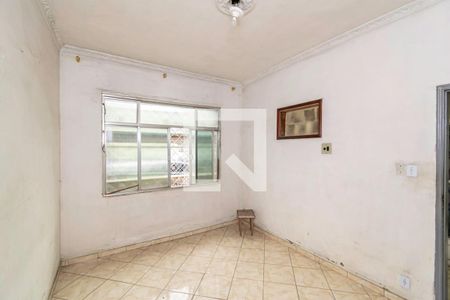 Quarto 1 de casa para alugar com 2 quartos, 150m² em Colégio, Rio de Janeiro