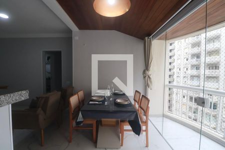 Sala de apartamento para alugar com 2 quartos, 75m² em Morro do Maluf, Guarujá
