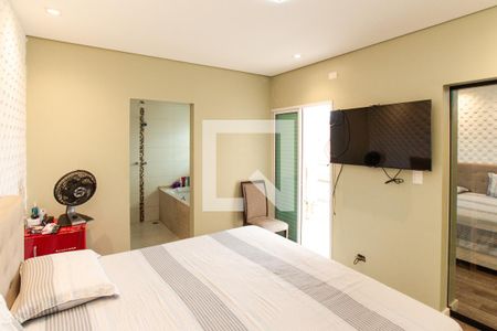 Suíte de casa à venda com 3 quartos, 250m² em Vila Gustavo, São Paulo