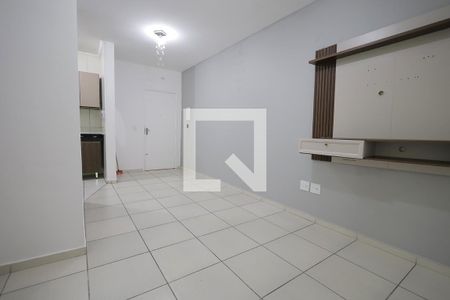 Sala de apartamento à venda com 2 quartos, 70m² em Vila Curuçá, Santo André