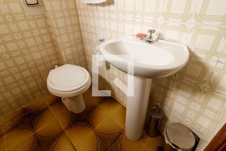 Banheiro de casa à venda com 2 quartos, 250m² em Vila Sabrina, São Paulo