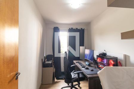 Quarto 1 de apartamento para alugar com 3 quartos, 75m² em Uberaba, Curitiba
