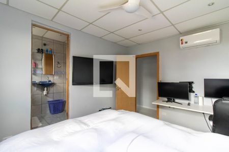 Suíte de casa para alugar com 3 quartos, 300m² em Vila Lanzara, Guarulhos