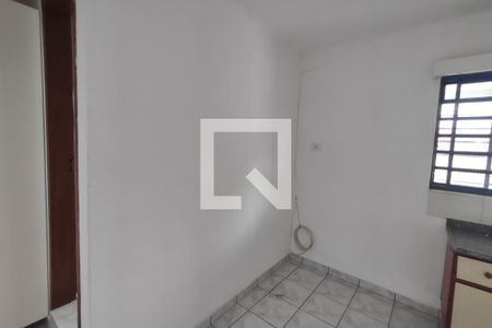 Quarto de casa para alugar com 1 quarto, 26m² em Vila Palmares, São Caetano do Sul