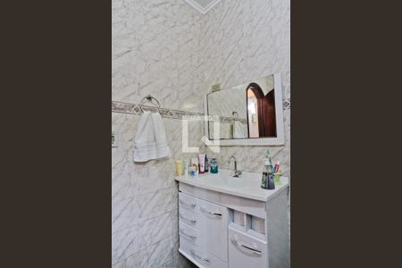 Banheiro de casa para alugar com 3 quartos, 250m² em Jardim Peri, São Paulo