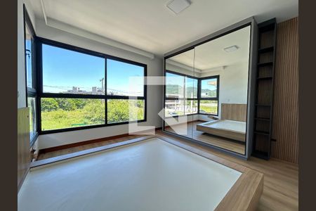 Suíte de casa para alugar com 3 quartos, 160m² em Autódromo, Florianópolis
