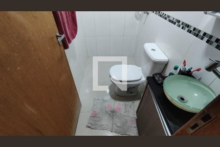 Banheiro da Suíte de casa para alugar com 3 quartos, 200m² em Vila Jamil, Ferraz de Vasconcelos