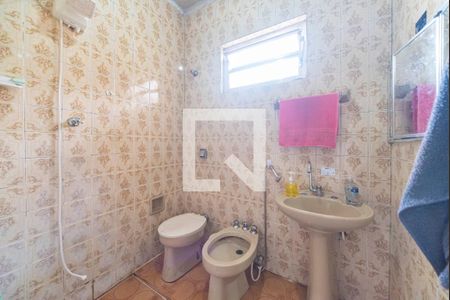 Banheiro de casa à venda com 2 quartos, 149m² em Jardim Silvana, Santo André