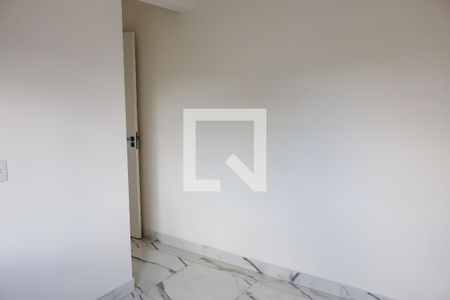 Quarto 1 de apartamento à venda com 2 quartos, 53m² em Km 18, Osasco