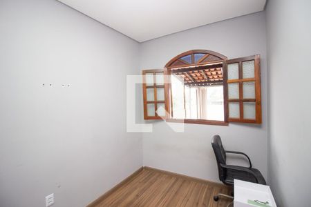 Quarto 1 de casa à venda com 3 quartos, 130m² em Kennedy, Contagem