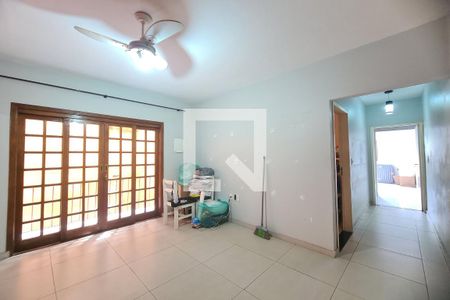 Sala de casa para alugar com 2 quartos, 140m² em Conjunto Promorar Sapopemba, São Paulo