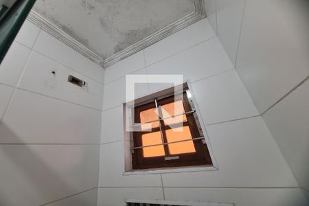 Banheiro da Suíte de casa para alugar com 2 quartos, 140m² em Conjunto Promorar Sapopemba, São Paulo