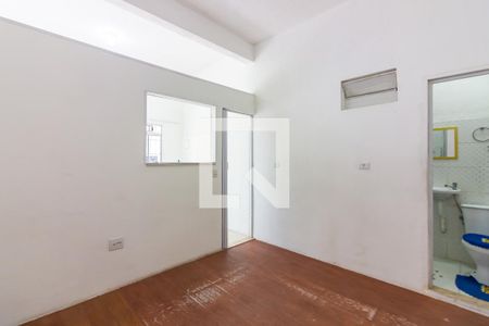 Comodo de casa para alugar com 1 quarto, 40m² em Metalúrgicos, Osasco