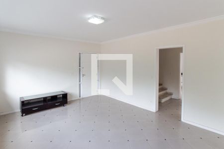 Sala de casa para alugar com 4 quartos, 300m² em Vila Irmaos Arnoni, São Paulo