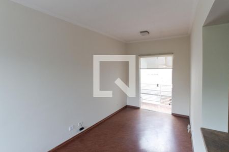 Sala de TV de casa para alugar com 4 quartos, 300m² em Vila Irmaos Arnoni, São Paulo