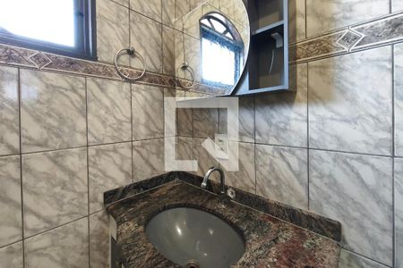 Banheiro Suíte de casa para alugar com 2 quartos, 200m² em Jardim Aurelia, Campinas