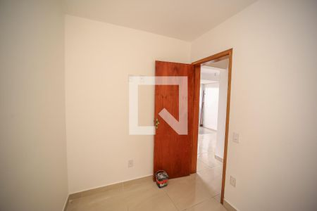 Quarto 1 de apartamento para alugar com 2 quartos, 40m² em Vila Londrina, São Paulo