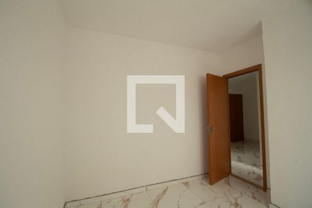 Quarto 2 de apartamento para alugar com 2 quartos, 45m² em Caguaçu, Sorocaba