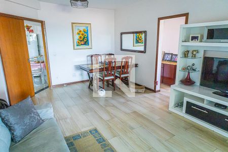 Sala de apartamento à venda com 3 quartos, 160m² em Heliópolis, Belo Horizonte