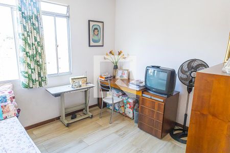 Quarto 2 de apartamento à venda com 3 quartos, 160m² em Heliópolis, Belo Horizonte