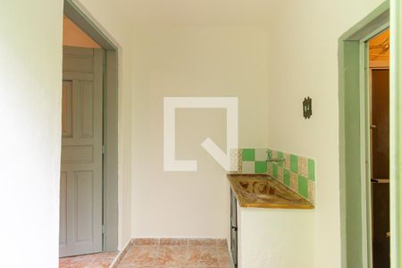 Cozinha de casa para alugar com 1 quarto, 32m² em Capão do Embira, São Paulo