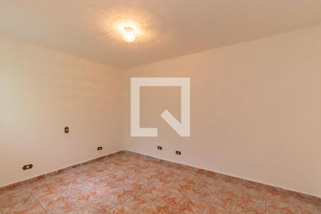 Sala/Quarto de casa para alugar com 1 quarto, 32m² em Capão do Embira, São Paulo