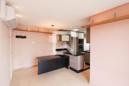 Sala de apartamento para alugar com 2 quartos, 50m² em Vila Roque, São Paulo