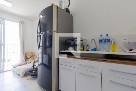 Sala, Cozinha e área de serviço de apartamento para alugar com 1 quarto, 32m² em Guaiauna, São Paulo
