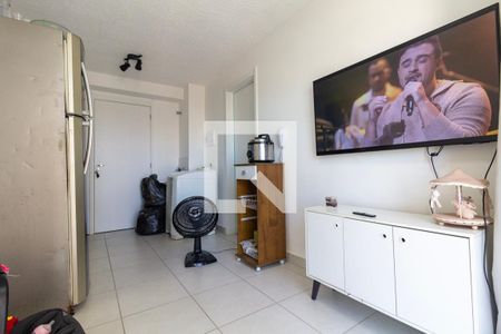 Sala, Cozinha e área de serviço de apartamento para alugar com 1 quarto, 32m² em Guaiauna, São Paulo