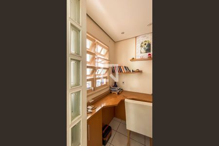 Escritório de casa de condomínio à venda com 3 quartos, 195m² em Vila Robertina, São Paulo