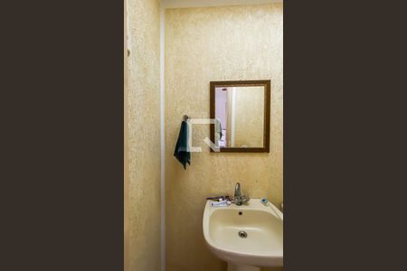 Lavabo de casa de condomínio à venda com 3 quartos, 195m² em Vila Robertina, São Paulo