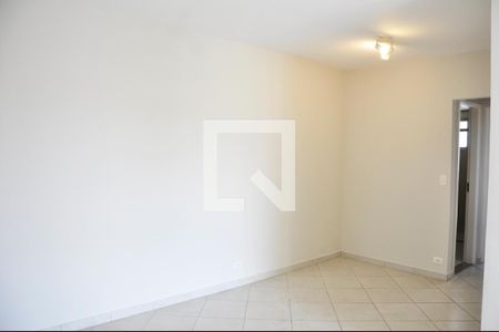 Detalhe - Sala e Sala de Jantar de apartamento à venda com 2 quartos, 63m² em Vila Mangalot, São Paulo