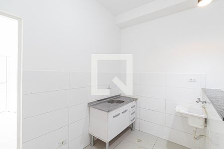Sala/Cozinha/Área de Serviço de apartamento para alugar com 1 quarto, 30m² em Parque Cisper, São Paulo