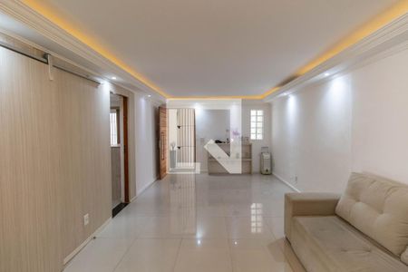 Sala e Cozinha de casa à venda com 4 quartos, 310m² em Jardim Santana, São Paulo