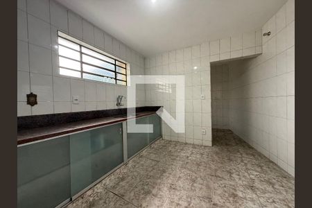 Casa à venda com 3 quartos, 197m² em Alípio de Melo, Belo Horizonte